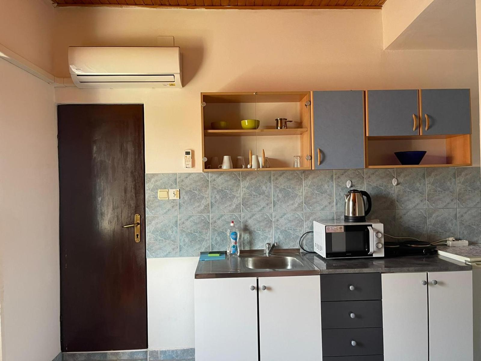 Dejan Apartment 2-Top Centar-Old Town Studio Pula Exterior photo